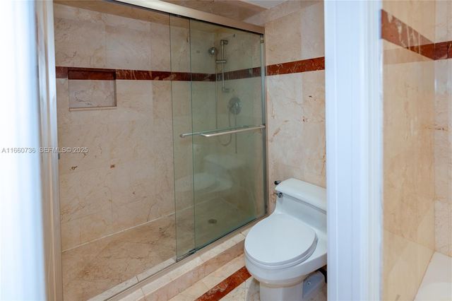 3500 Mystic Pointe Drive 3502, Aventura, FL 33180