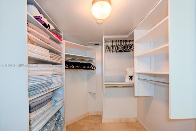 3500 Mystic Pointe Drive 3502, Aventura, FL 33180