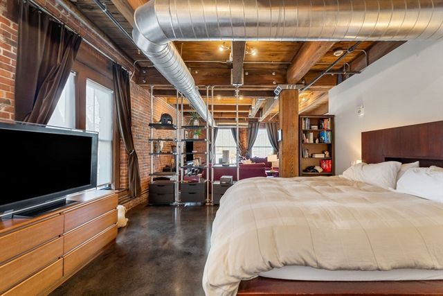 9 W Broadway 112, Boston, MA 02127