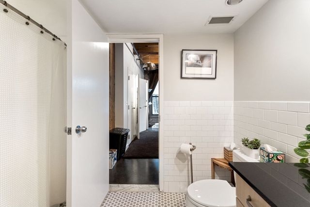 9 W Broadway 112, Boston, MA 02127