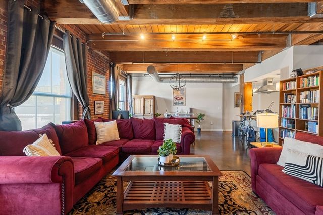 9 W Broadway 112, Boston, MA 02127