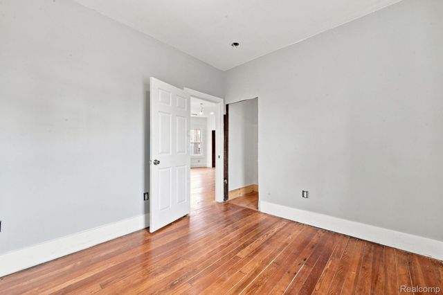 5209 McDougall Street, Detroit, MI 48211