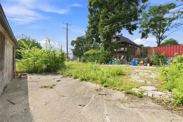 5209 McDougall Street, Detroit, MI 48211
