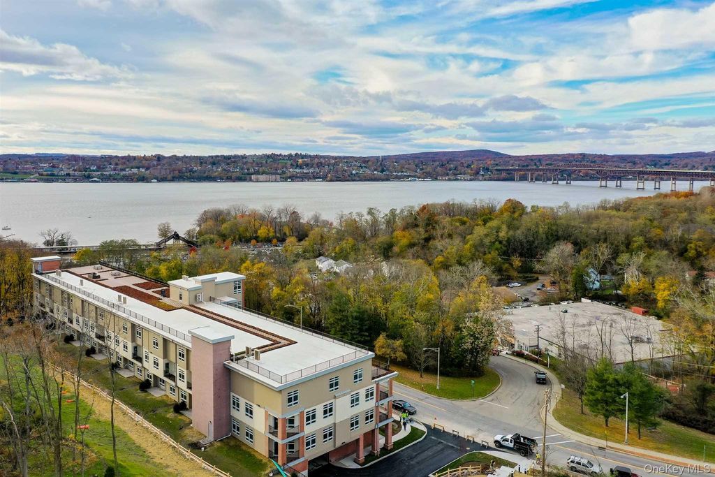 30 Beekman Street 105, Beacon, NY 12508