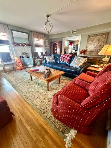 314 Jefferson AVE, Clifton Forge, VA 24422