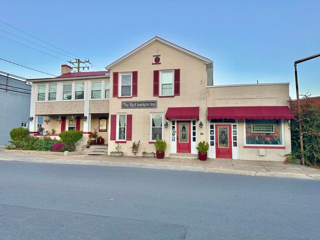 314 Jefferson AVE, Clifton Forge, VA 24422