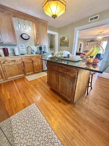 314 Jefferson AVE, Clifton Forge, VA 24422