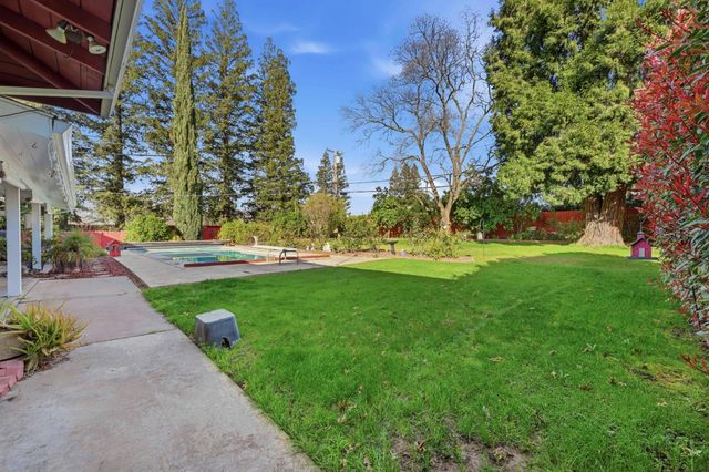 1820 Richmond St, Sacramento, CA 95825