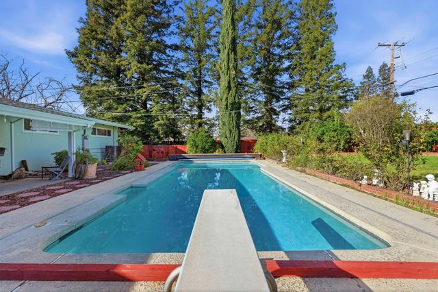 1820 Richmond St, Sacramento, CA 95825