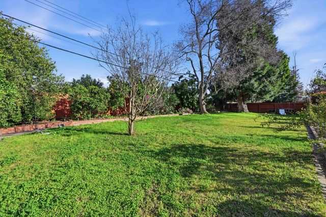 1820 Richmond St, Sacramento, CA 95825