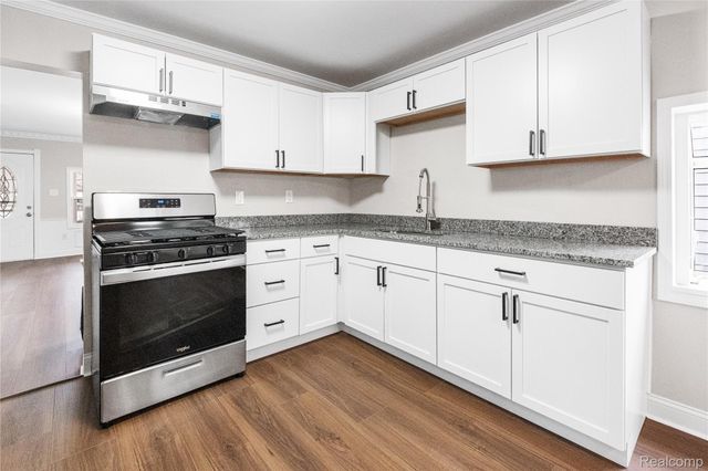 7052 Studebaker Avenue, Warren, MI 48091