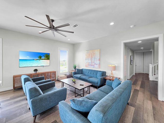 402 Seagrass, Gilchrist, TX 77617