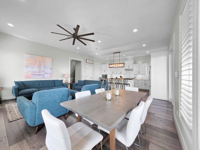 402 Seagrass, Gilchrist, TX 77617