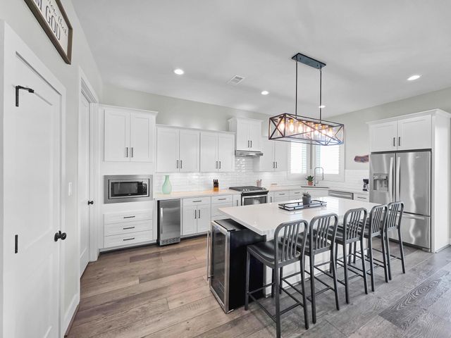 402 Seagrass, Gilchrist, TX 77617