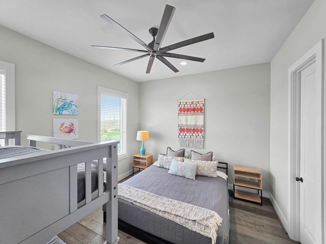 402 Seagrass, Gilchrist, TX 77617