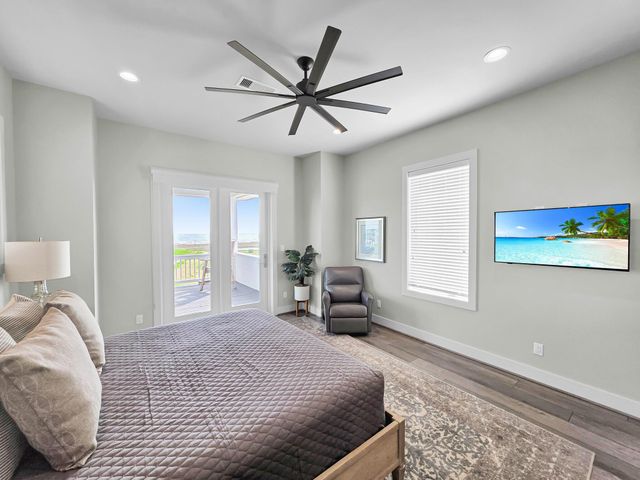 402 Seagrass, Gilchrist, TX 77617