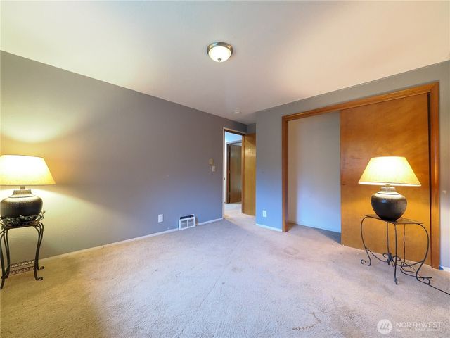 26081 Tytler Road NE, Poulsbo, WA 98370