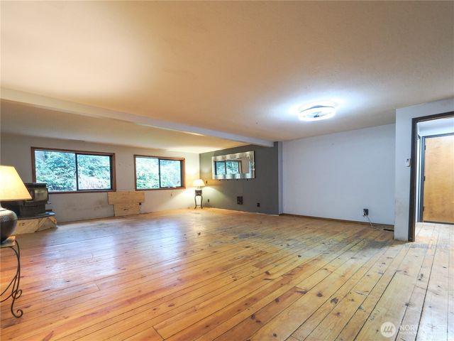 26081 Tytler Road NE, Poulsbo, WA 98370