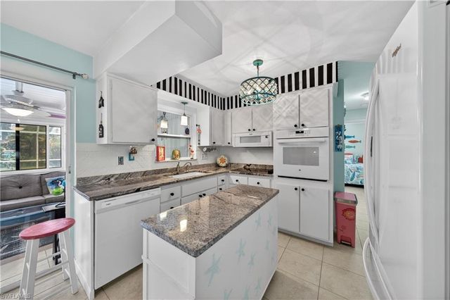 1407 SE 30th ST, Cape Coral, FL 33904