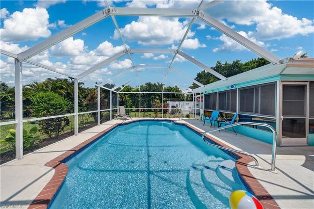 1407 SE 30th ST, Cape Coral, FL 33904