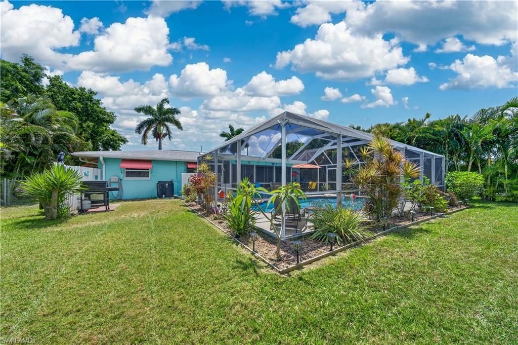 Image 31 of property listing at 1407 SE 30th ST, Cape Coral, FL 33904