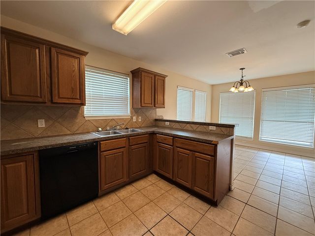 2433 Mystic Star Dr, Corpus Christi, TX 78414