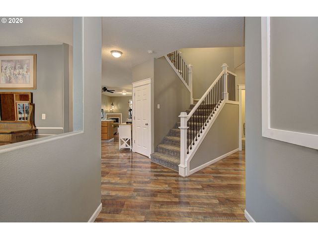 611 Nw 21ST Ave, Battle Ground, WA 98604