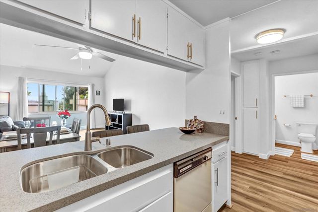 8034 Linda Vista rd 2V, San Diego, CA 92111