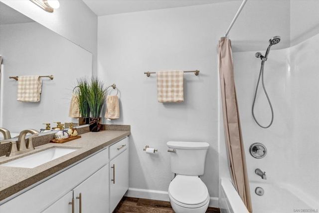 8034 Linda Vista rd 2V, San Diego, CA 92111