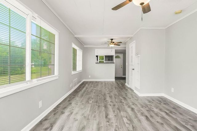 1118 S 36th Street, Kansas City, KS 66106