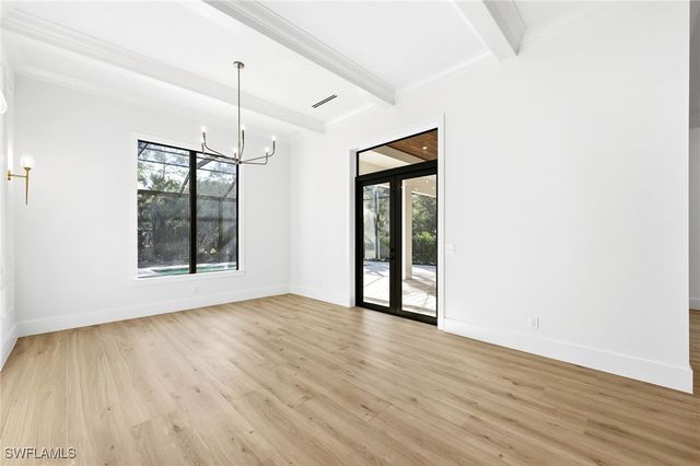 772 11th ST NW, Naples, FL 34120