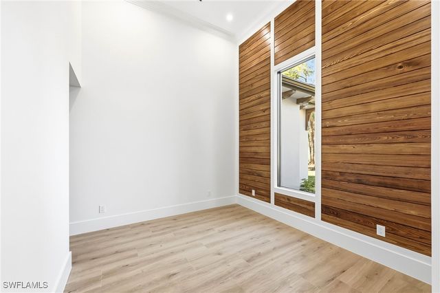 772 11th ST NW, Naples, FL 34120