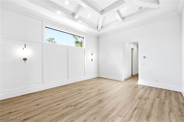 772 11th ST NW, Naples, FL 34120