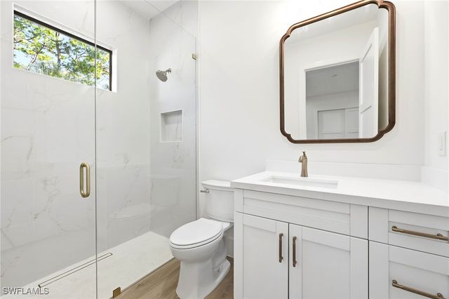 772 11th ST NW, Naples, FL 34120