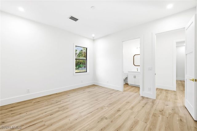 772 11th ST NW, Naples, FL 34120