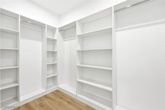 772 11th ST NW, Naples, FL 34120