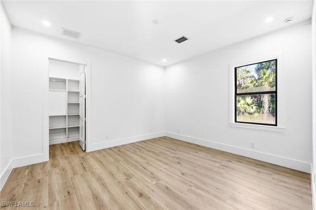 772 11th ST NW, Naples, FL 34120