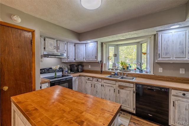 1557 County Route 7, Hannibal, NY 13126