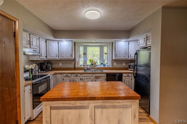 1557 County Route 7, Hannibal, NY 13126