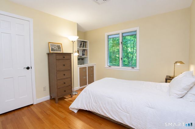 17 Wright Drive, Avon, CT 06001