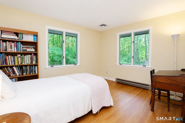 17 Wright Drive, Avon, CT 06001