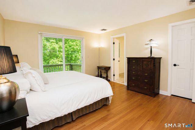 17 Wright Drive, Avon, CT 06001