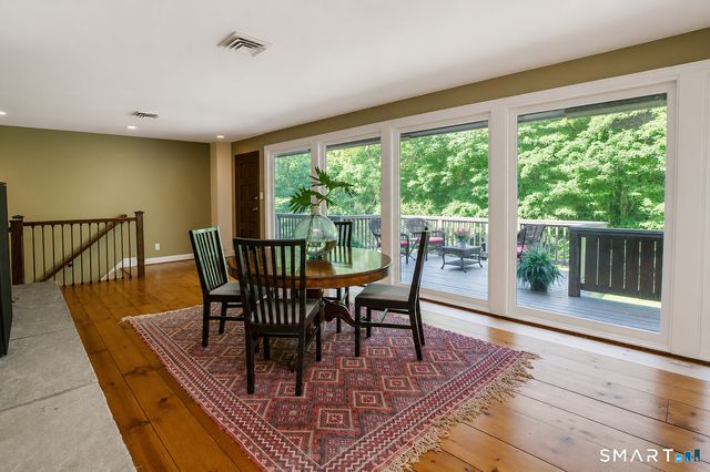 17 Wright Drive, Avon, CT 06001