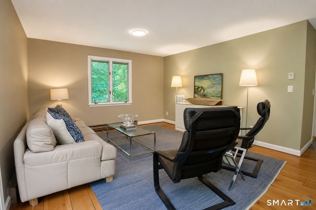 17 Wright Drive, Avon, CT 06001