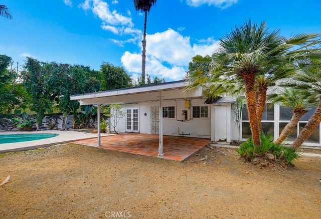 2681 Channing Way, Los Alamitos, CA 90720
