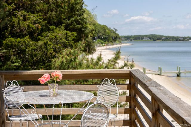 680 Private Road 17, Southold, NY 11971