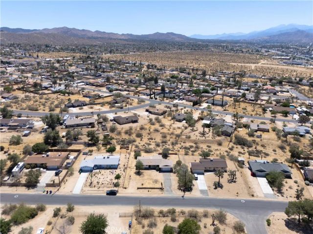 6998 Lennox, Yucca Valley, CA 92284