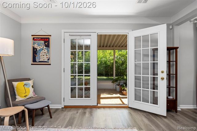 23244 Tuck Road, Farmington Hills, MI 48336