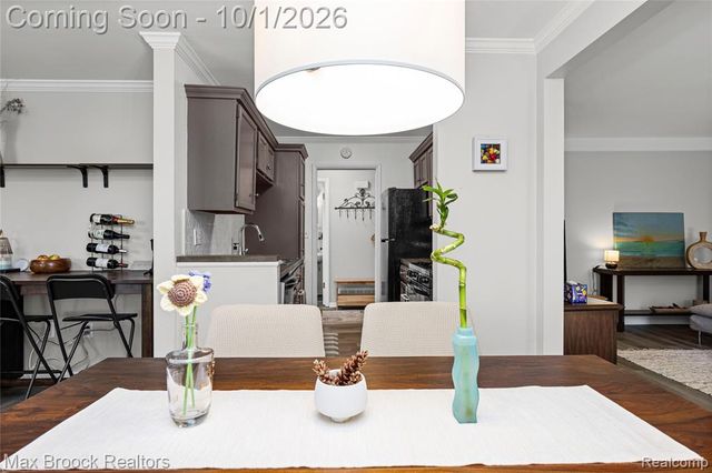 23244 Tuck Road, Farmington Hills, MI 48336