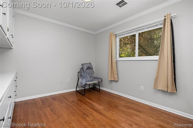 23244 Tuck Road, Farmington Hills, MI 48336